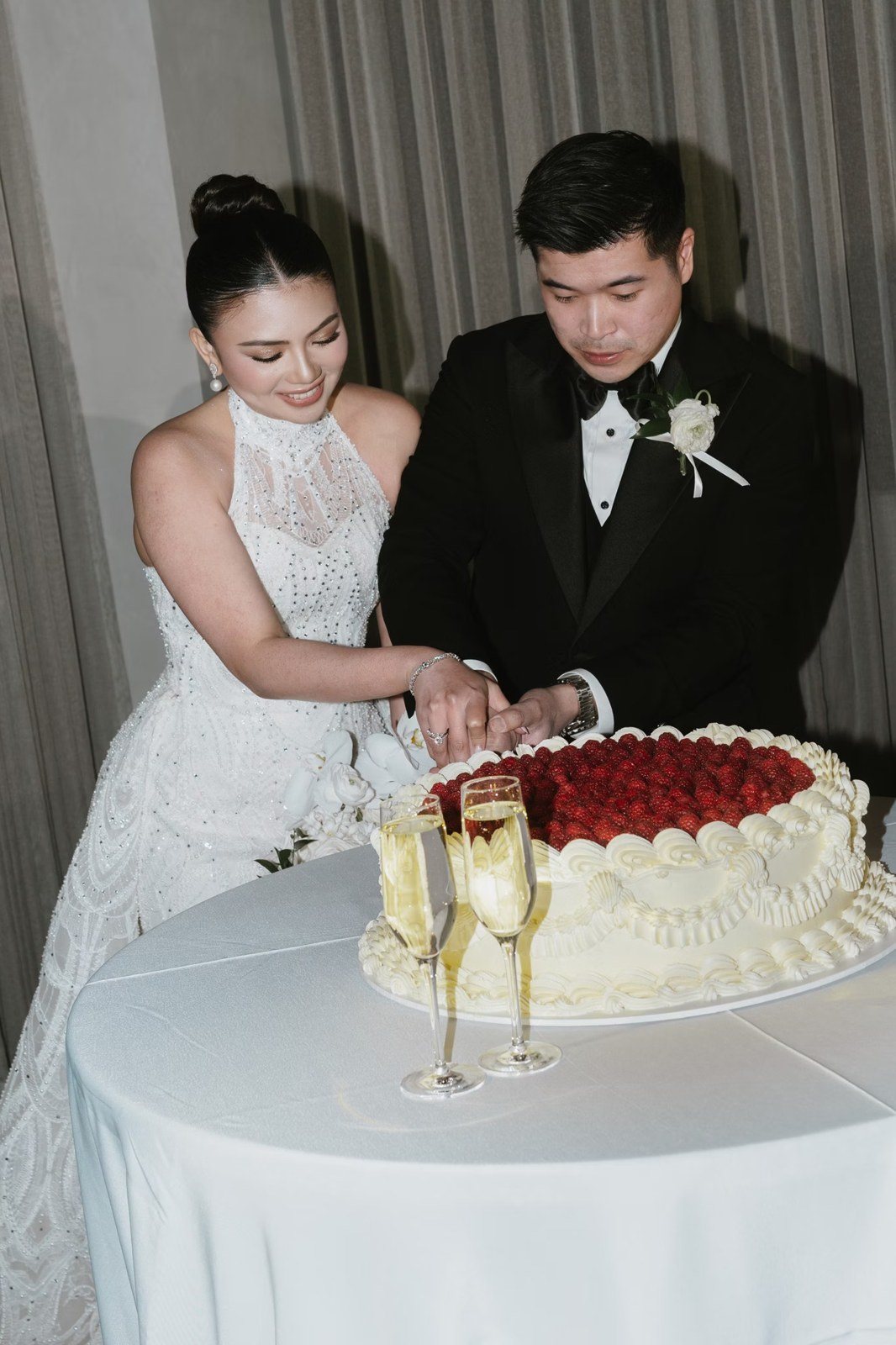 Cake cutting